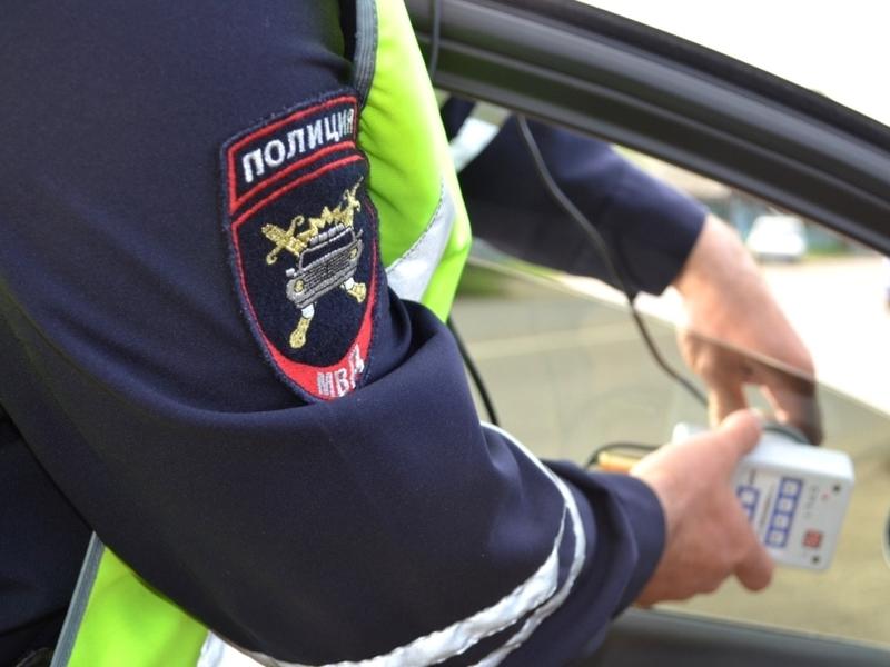 За нарушение тонирования стёкол автомобилей полицейские наказали 36 водителей