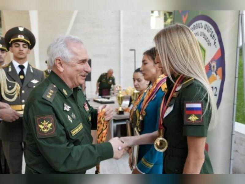 Девушка-ефрейтор из Забайкалья победила в конкурсе «Воин мира» в Армении