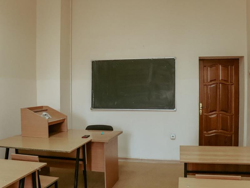 На безопасность в учебных заведениях Забайкалья было выделено 350 млн рублей