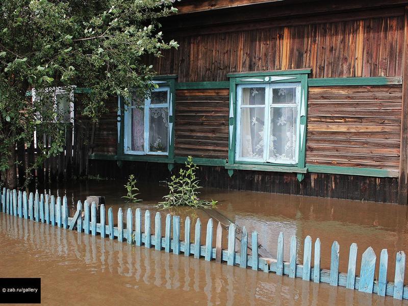 Власти края выделили почти 5 млн руб на выплаты пострадавшим от наводнения