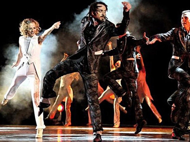 Театральная труппа. Два два труппа. Кимрский театр. Дети застреленные в ульяновске. Театр труппа театр.