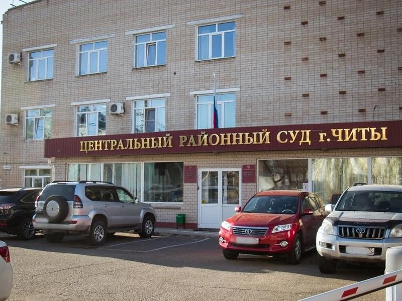 Бывшего главврача Приаргунской больницы будут судить за взятку в 400 тысяч рублей