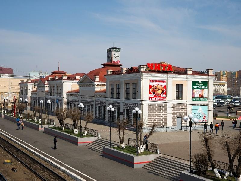 На вокзале Читы пассажирам рассказали о назначении дополнительного поезда Чита – Иркутск
