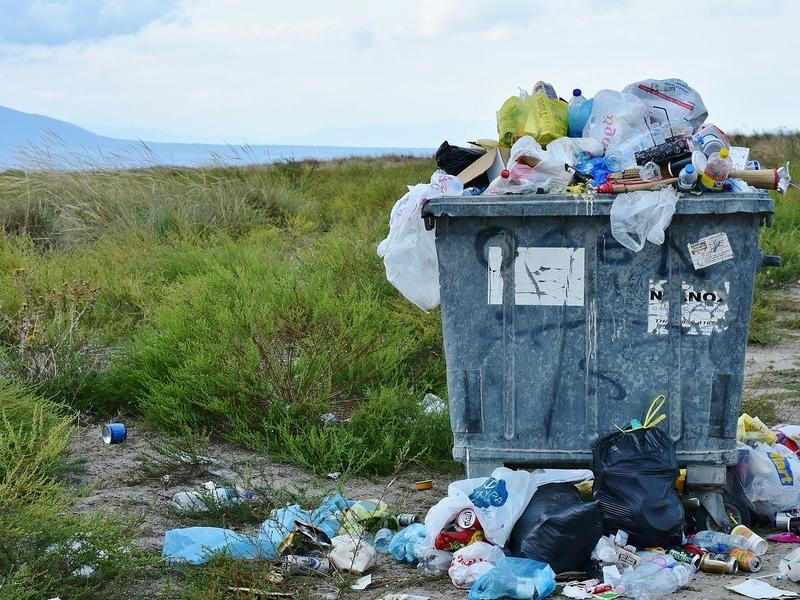 Люди в сёлах десятилетиями не платили за вывоз мусора - глава Читинского района