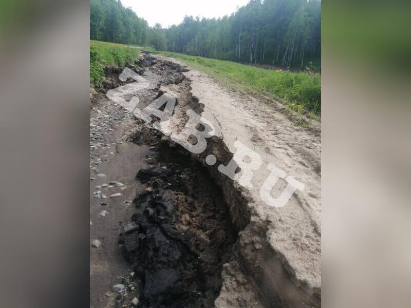 В сельском поселении района Забайкалья введен режим ЧС из-за разрушенной дороги