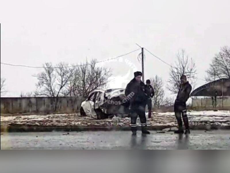Две иномарки столкнулись возле памятной  стелы на КСК в Чите
