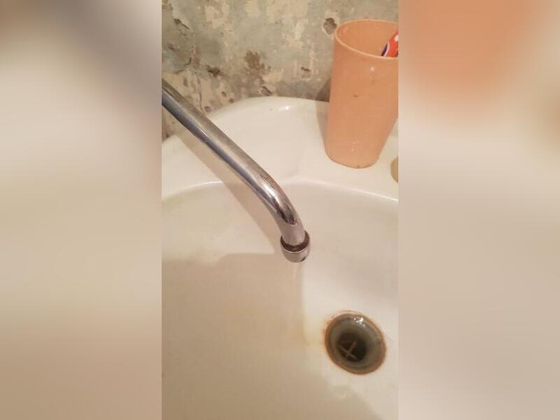 Краснокаменцы массово жалуются на отсутствие питьевой воды в городе