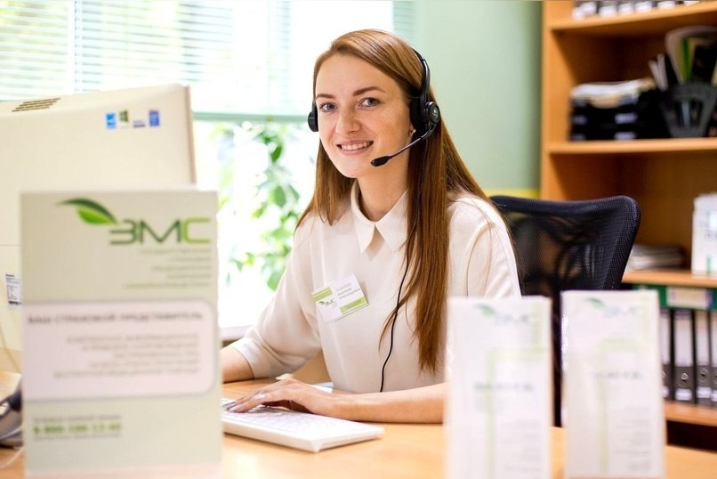 Для продления полиса ОМС иностранным гражданам необходимо обратиться в страховую компанию до конца года