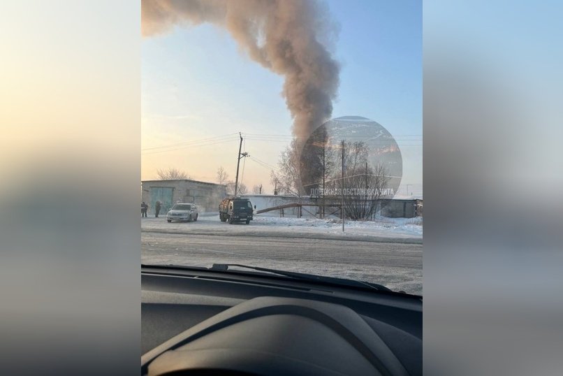 Автомобиль и гараж сгорели в Антипихе