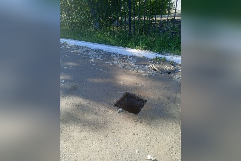Жители улицы Генерала Белика жалуются на ямы на тротуаре