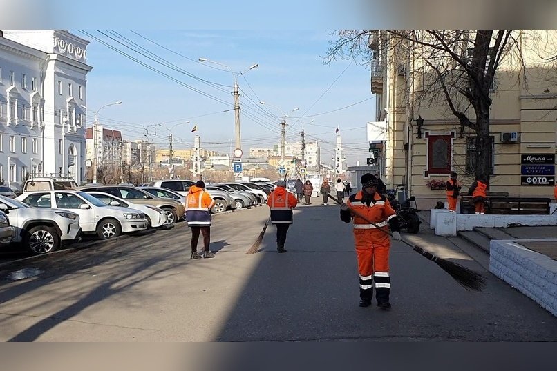 Управляющая компания обманула с зарплатой пенсионера-дворника