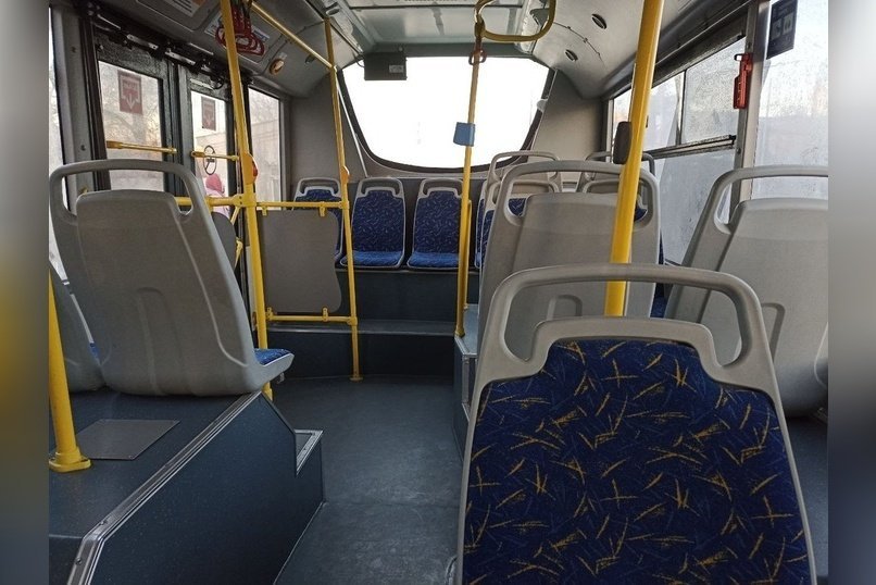Сегодня мы все опоздали на работу – пассажиры автобуса №9 о новой системе оплаты