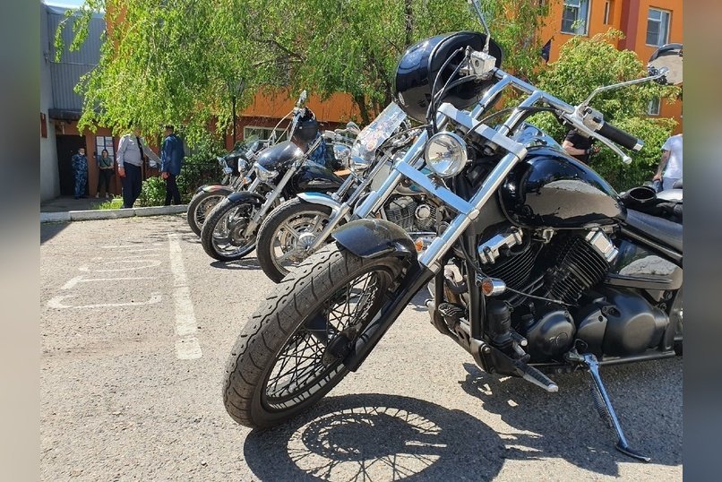 Вечная война между мотоциклистами и автомобилистами