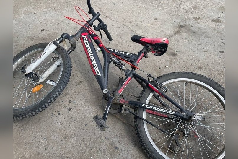 Водитель иномарки сбил велосипедиста в Улетах