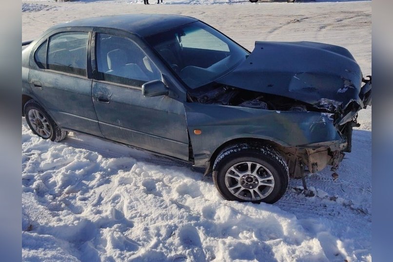 На перегоне «Куэнга – Сретенск» легковушка врезалась в локомотив