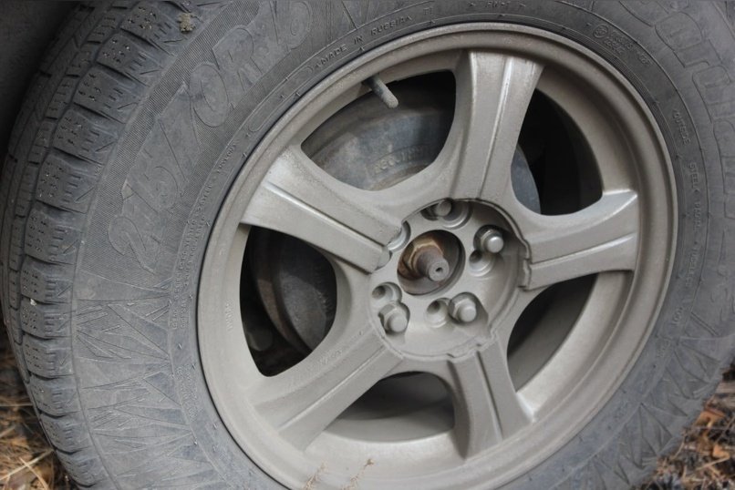 Водитель тяжело пострадал при взрыве колеса во время подкачки