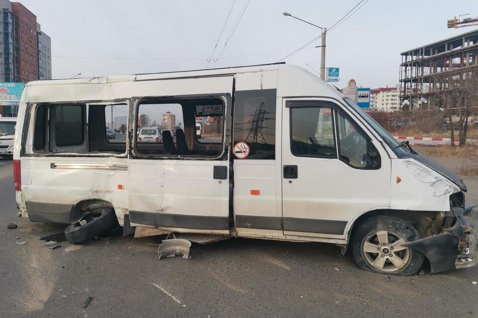 Стали известны подробности вчерашнего ДТП с маршруткой в центре Читы