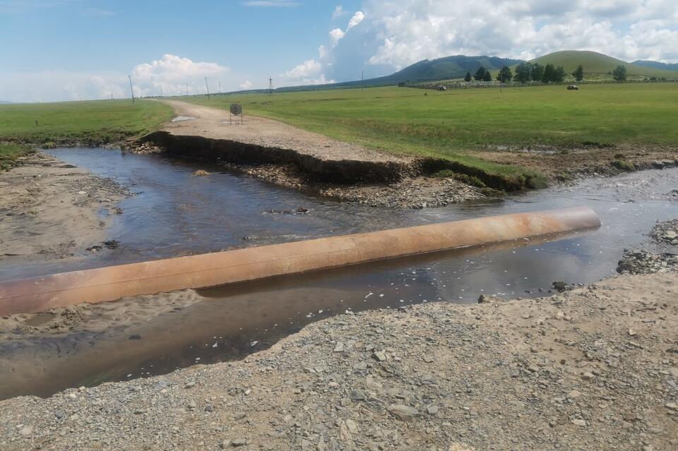 Прокуратура начала проверку по фактам разрушения мостов и дорог в Кыринском районе