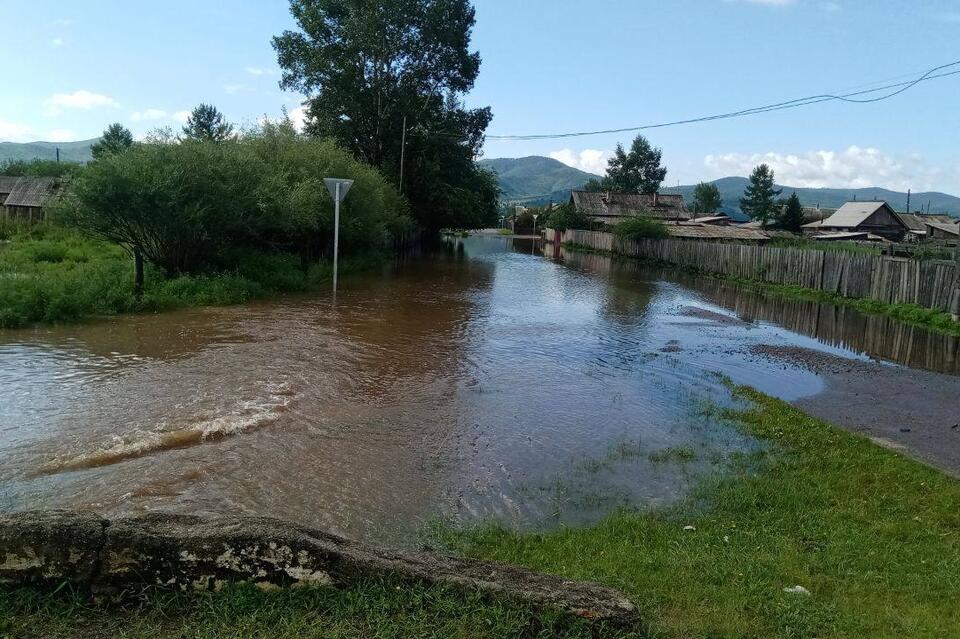 Глава Кыринского округа звонит жителям затопленного села из-за обращения на ZAB.RU
