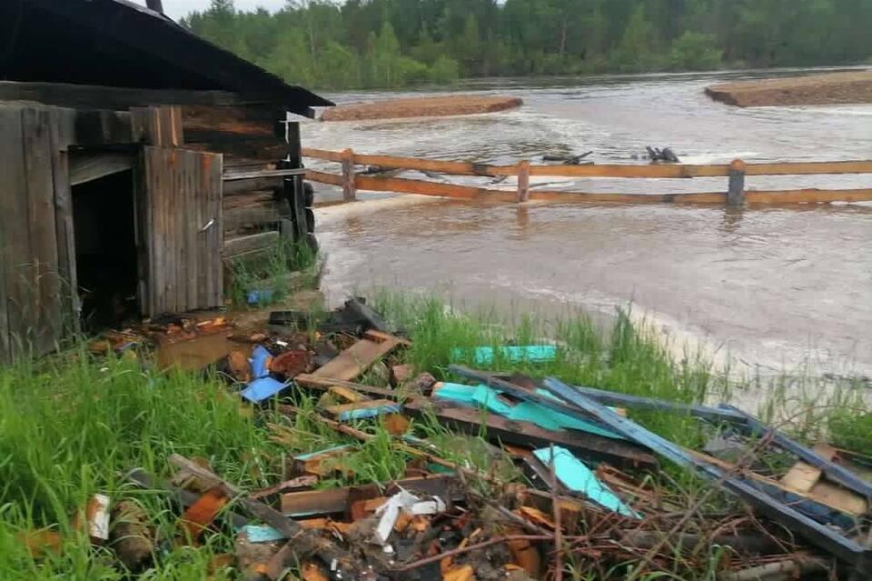 «Циклон в Забайкалье»: Осипов поручил укрепить дамбу в Ильинке