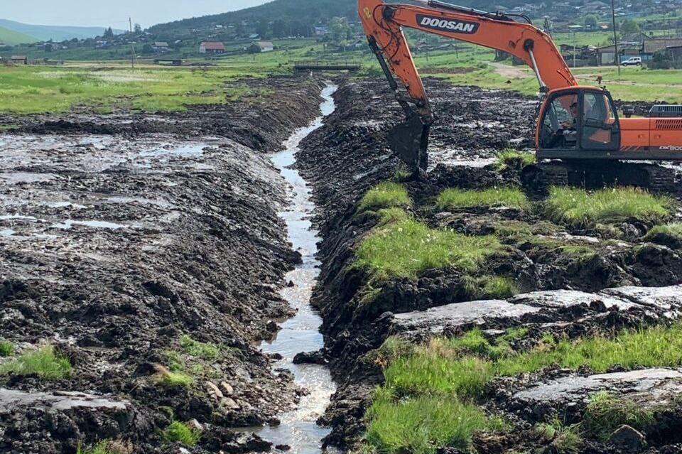 На реке Алтача углубляют русло