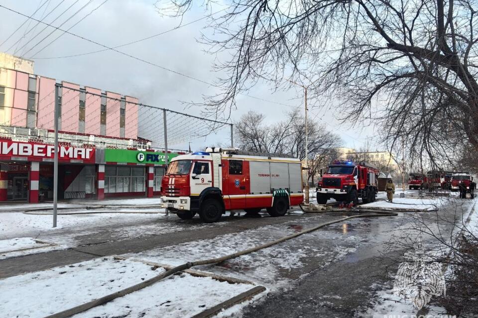 «Универмаг» вспыхнул в Краснокаменске