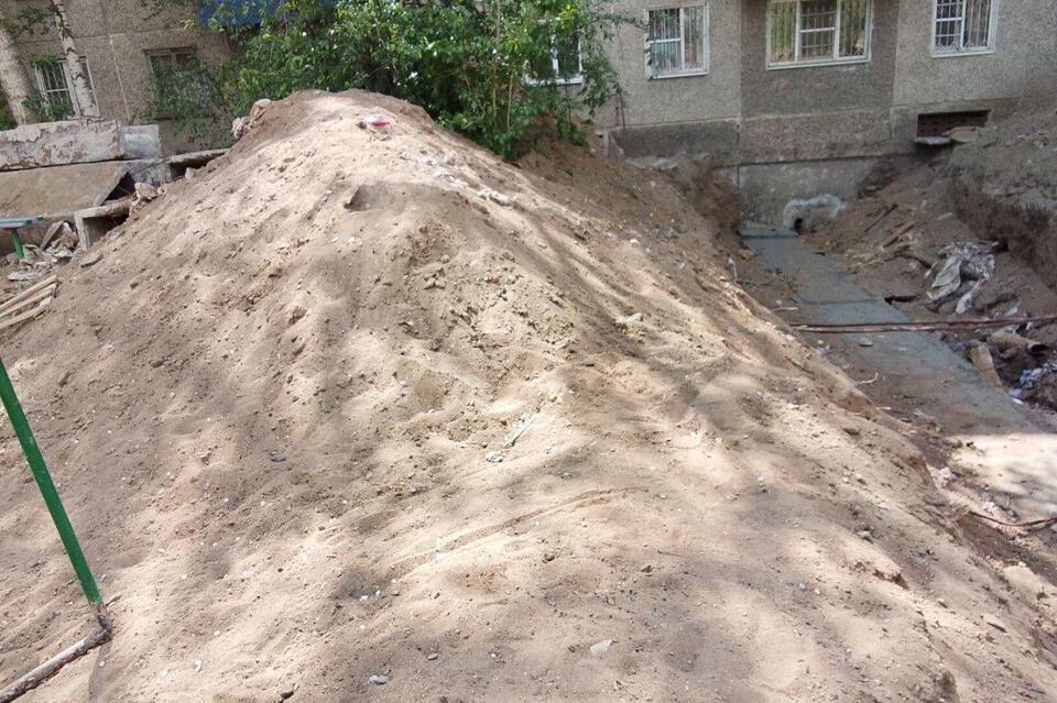 В Чите после работ ТГК-14 дети остались без песочницы