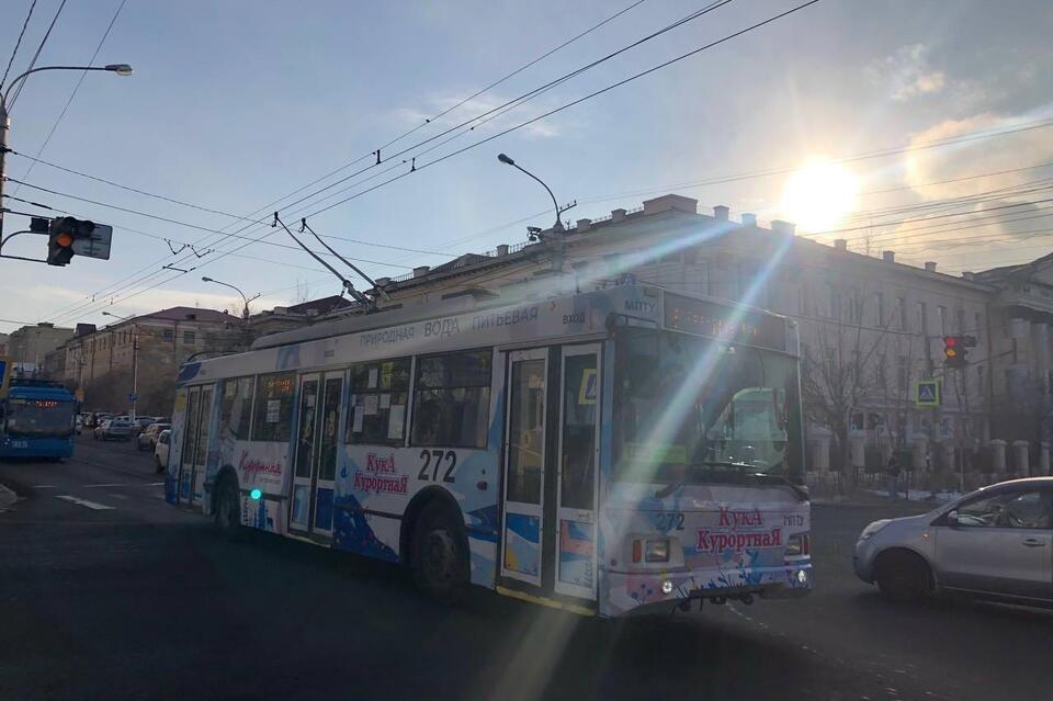 ДТП с участием троллейбуса в Чите, возможно, произошло из-за нетрезвого водителя мусоровоза - администрация города