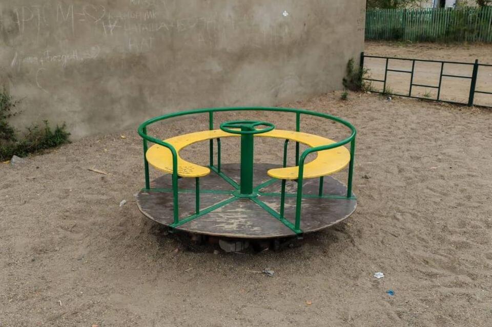 Детскую площадку в Засопке отремонтировали после вмешательства прокуратуры