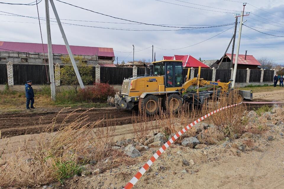 Сотрудники Экоцентра и МЧС провели учения по ликвидации прорыва дамбы в Улётах