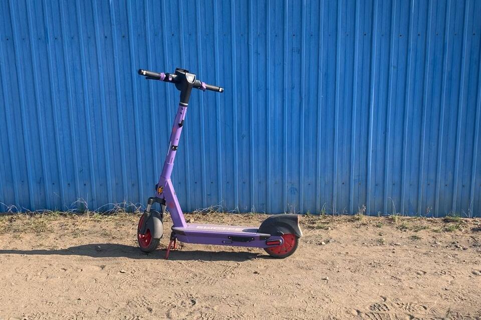 Во Владивостоке запретили ночные катания на электросамокатах