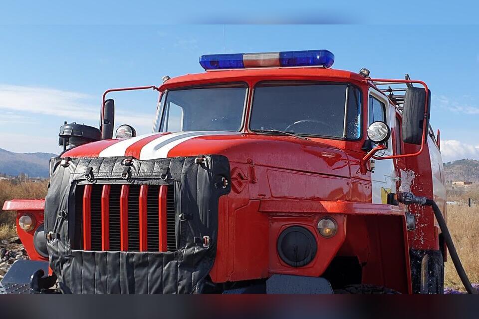 Пожарные 46 раз за сутки выезжали тушить возгорания сухой травы в Забайкалье