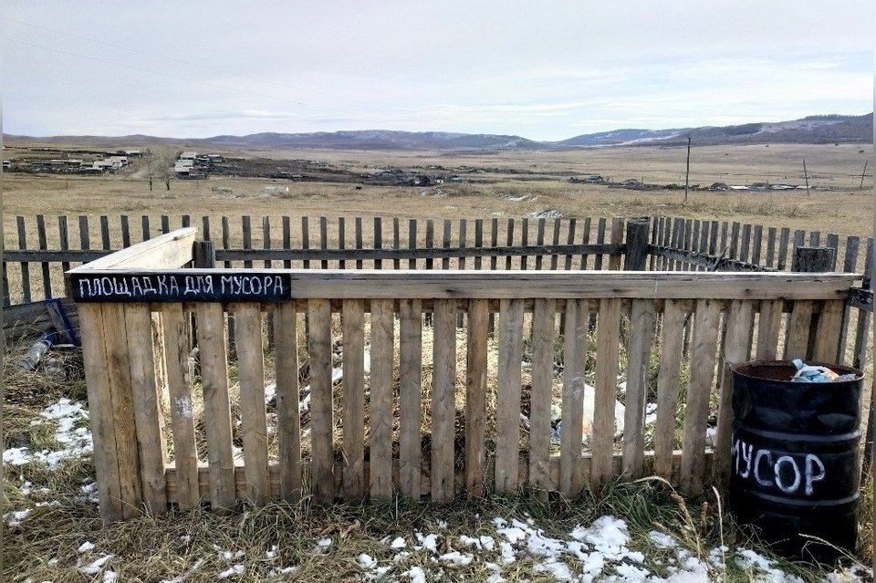 Урны на кладбищах в Забайкалье поменяли только после вмешательства приставов