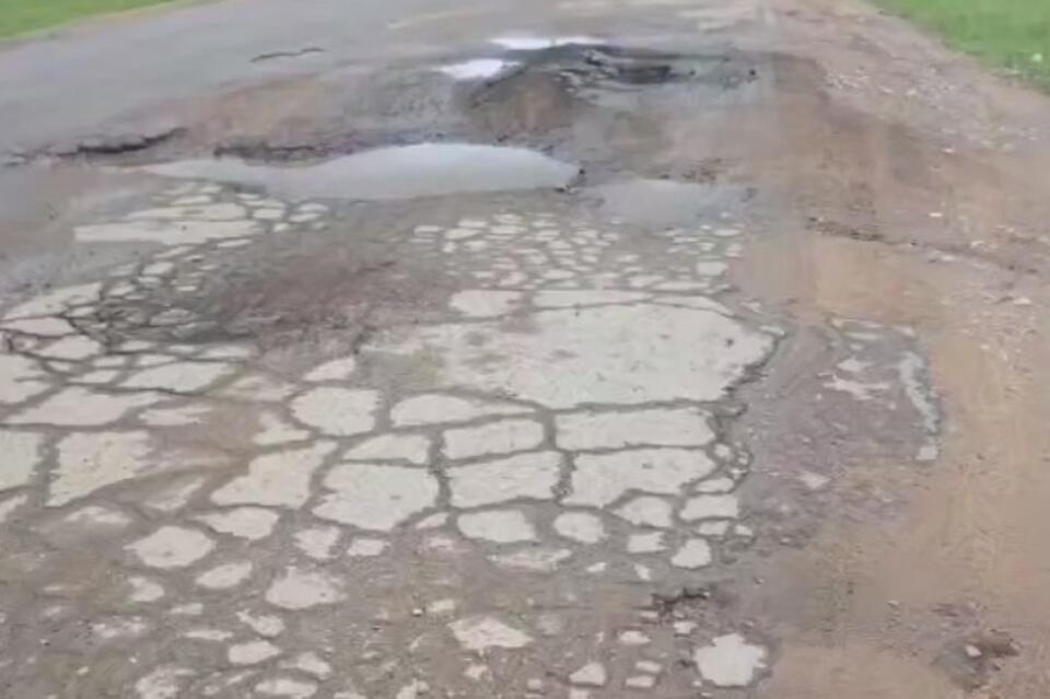 Жители Газимурского Завода обратились к Осипову из-за разбитой дороги