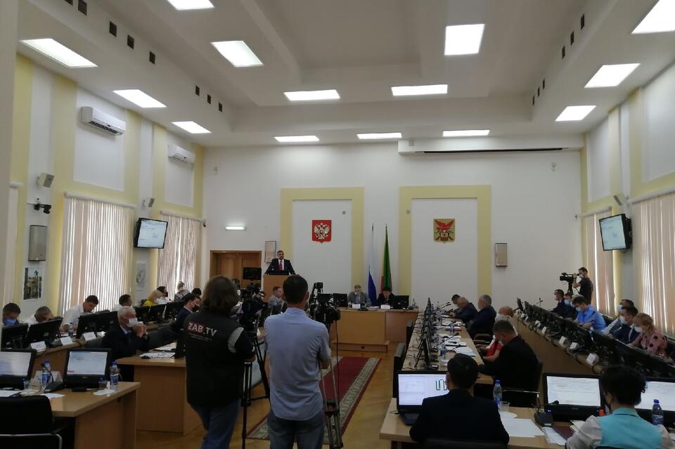 Забайкальские власти: наши доктора - настоящие герои, но помочь мы им не можем