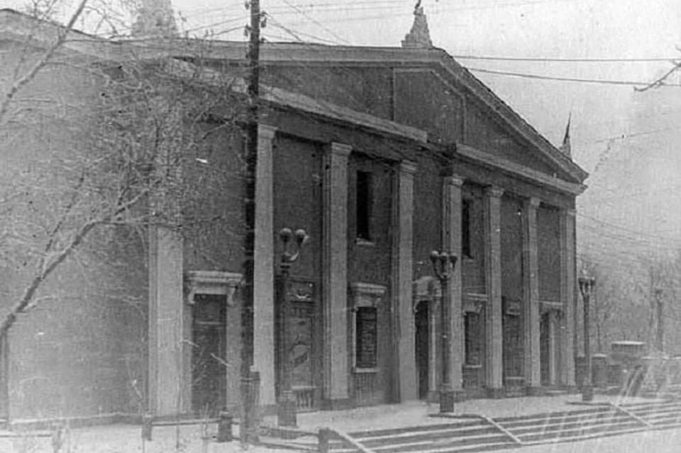 Мариинский театр в Чите был открыт ровно 111 лет назад
