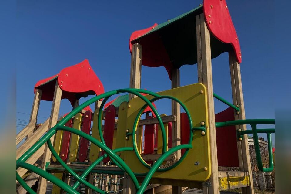 В Краснокаменске 6-летний ребенок получил травму на детской площадке