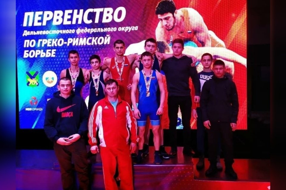 Борцы Забайкалья во Владивостоке завоевали две золотых медали