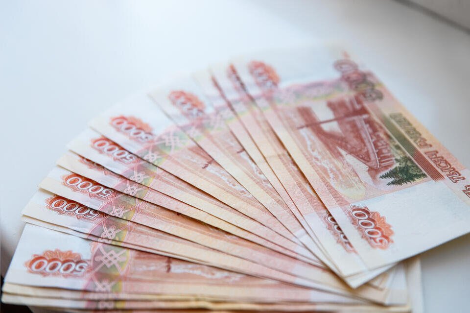 Ущерб от взяток в этом году превысил 37 миллиардов рублей - генпрокурор России