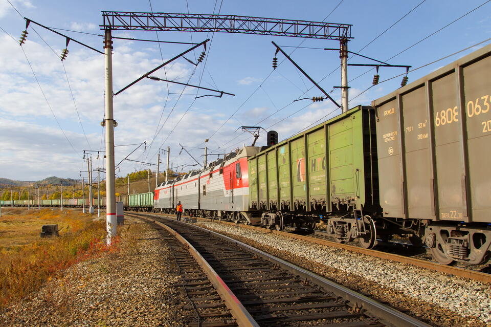 Погрузка на железной дороге в Забайкальском крае в январе-сентябре выросла на 5,9%, до 10,4 млн тонн