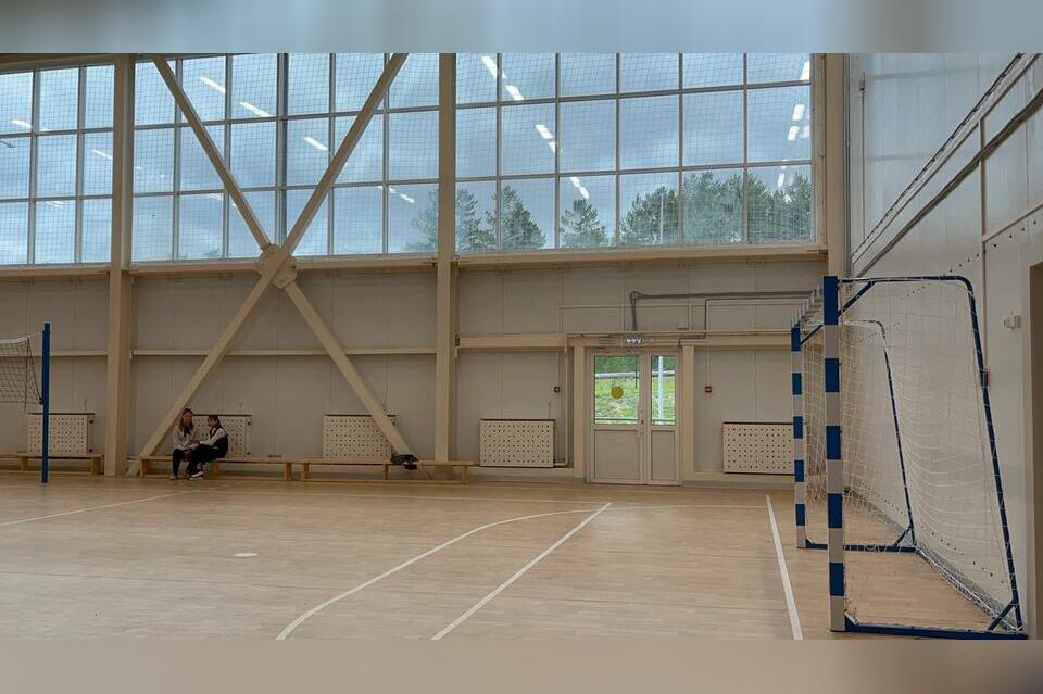 Путин поручил создать школьные спортивные лиги во всех регионах страны