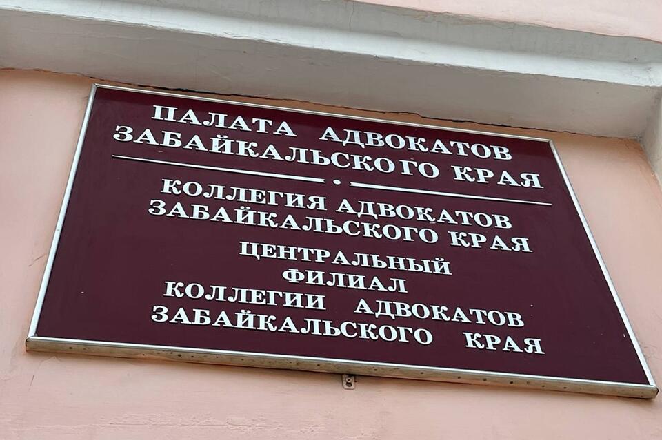 «Логопед нужен, а не юрист»: адвокату пришлось извиниться за высказывания о журналистах