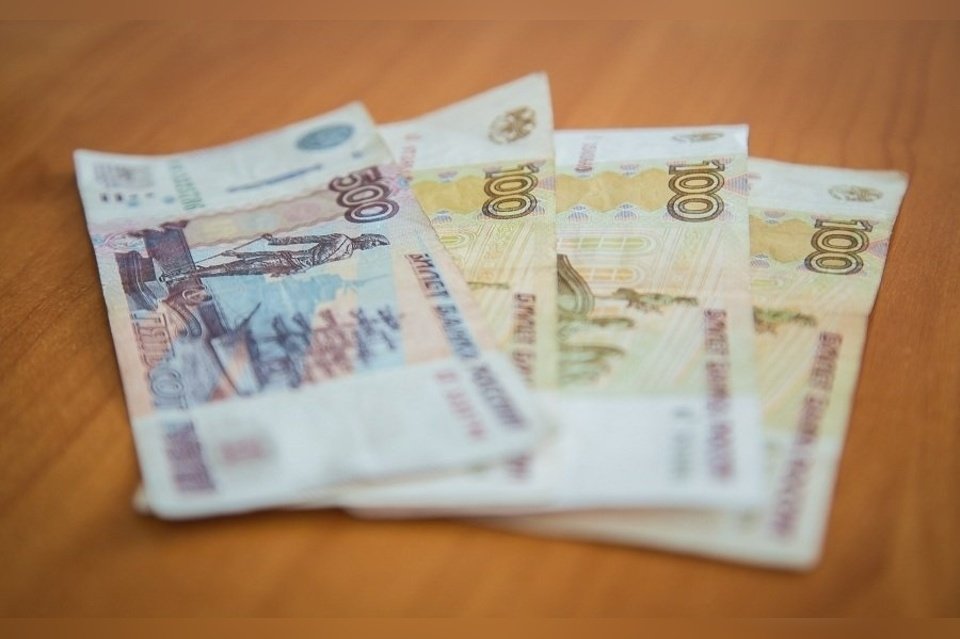 Рецидивиста и его знакомую приговорили к реальному сроку за кражу 800 рублей