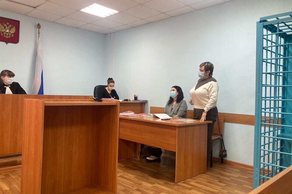 Суд закрыл от СМИ все заседания по делу Лёвочкиной, обвиняемой в контрабанде леса