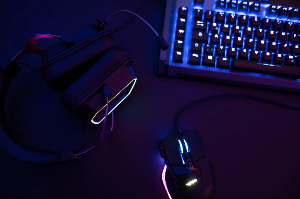 Трансфер в Counter-Strike как стресс-тест сыгранности: почему эффективность игрока и команды сначала снижается
