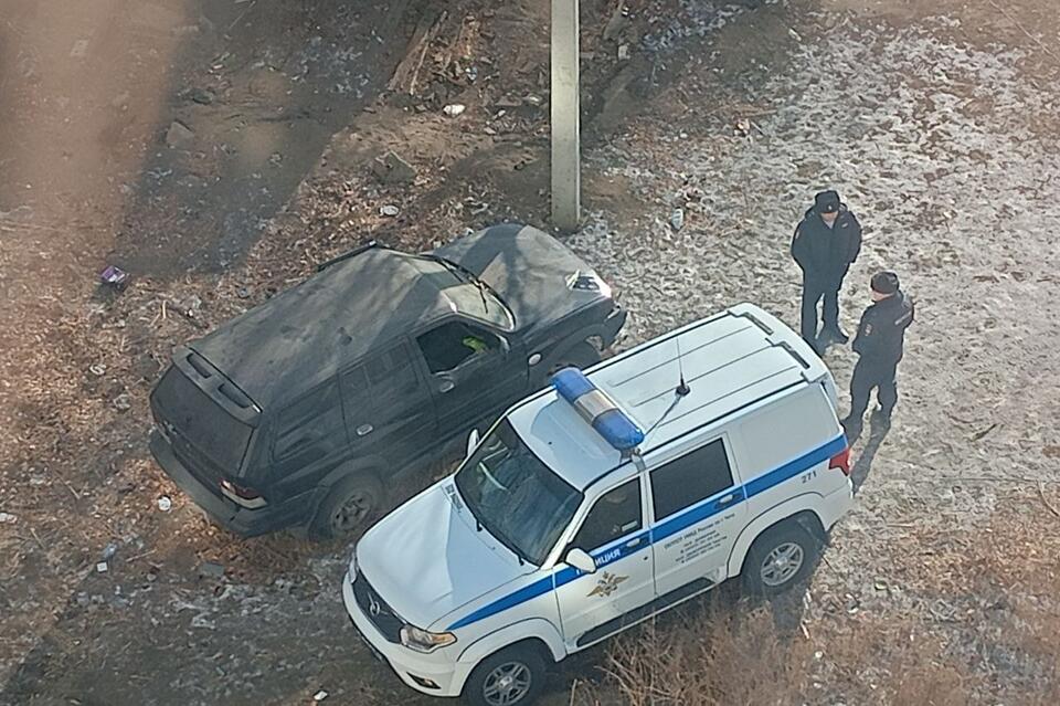 Дети разгромили автомобиль в Чите