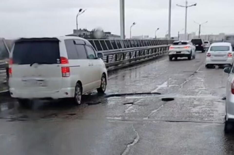 Читинцы о дороге на проспекте Советов: «сплошные ямы»