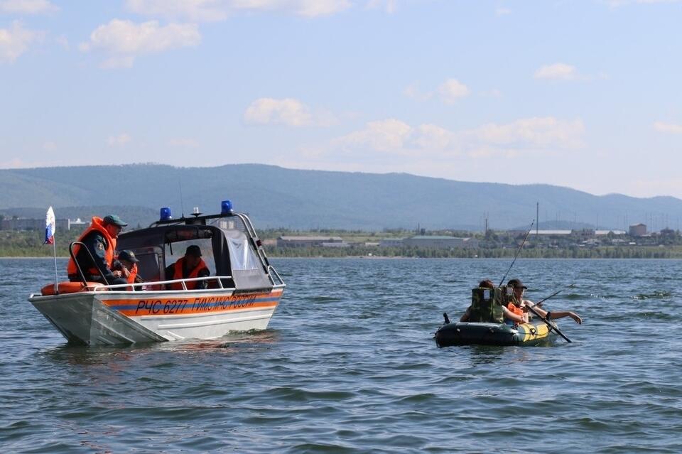 Отец и сын утонули во время рыбалки на озере Ячменевское в Забайкалье