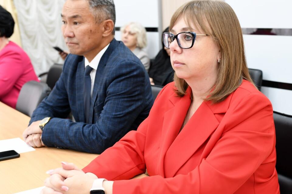 Наталья Щербина и Базар Дугаржапов утверждены вице-премьерами Забайкалья