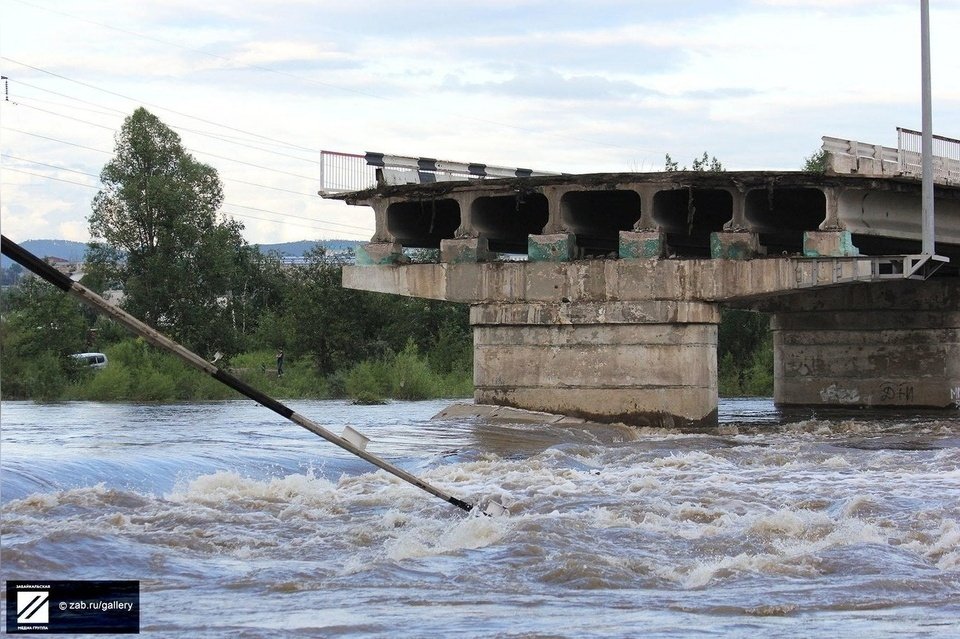 Краевые власти пообщались с забайкальцами в комментариях по поводу затянутого ремонта мостов
